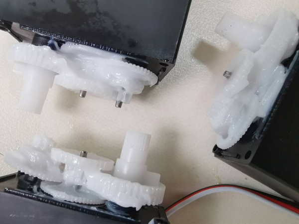 齒輪潤滑脂在齒輪部件上起到哪些作用？